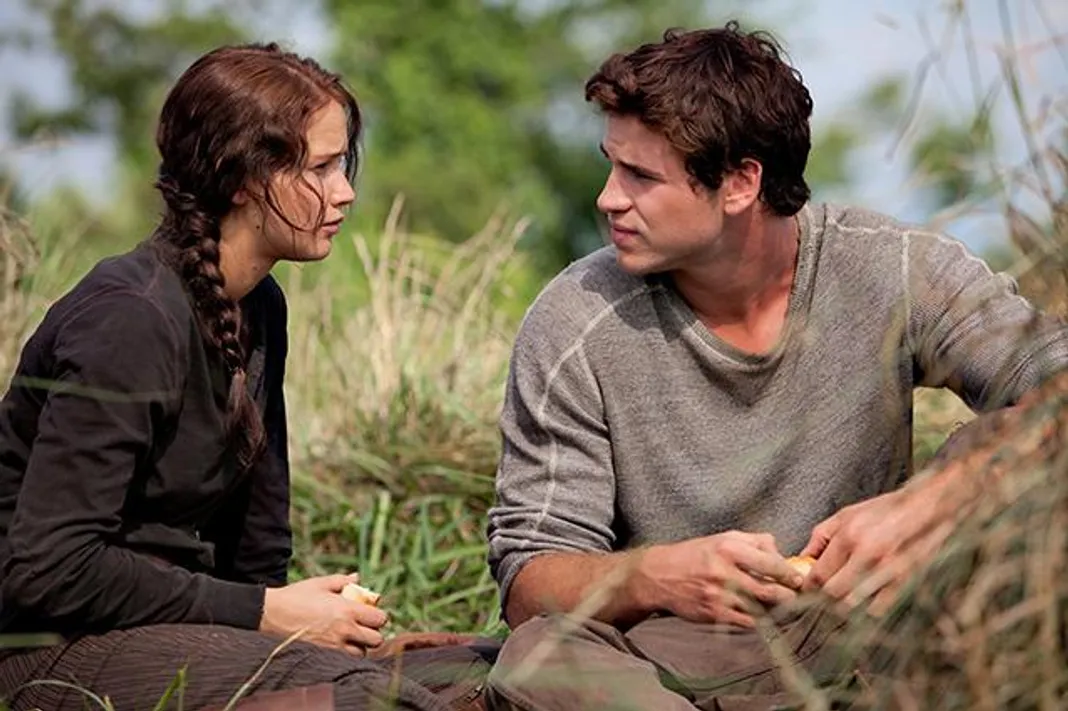 Jennifer Lawrence, Liam Hemsworth, The Hunger Games, Lionsgate, 030716