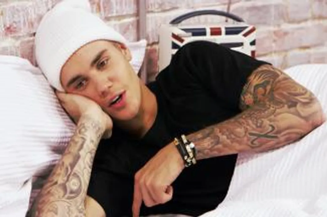 Justin Bieber Blasts Kanye West With Hilarious ‘Famous’ Parody (With Nick Jonas & Carly Rae Jepsen!) Justin Bieber