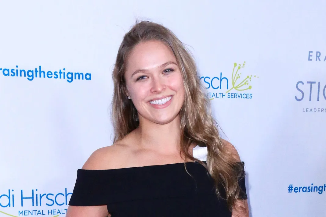 wenn_rondarousey_042017_1800x1200