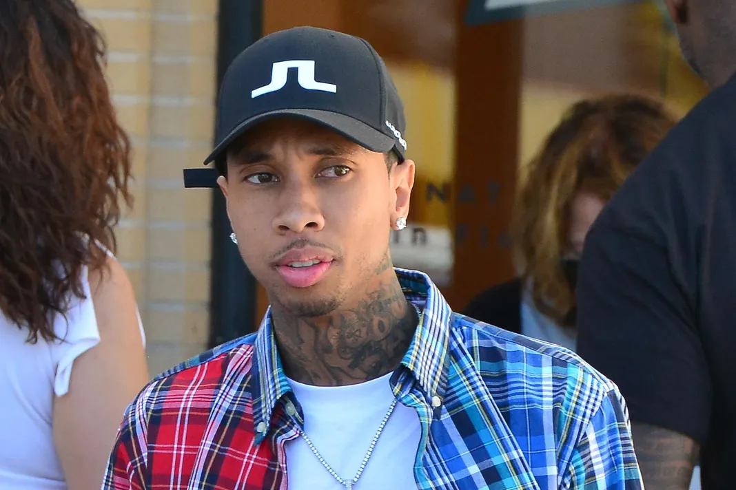 tyga detained alleged driving offense tyga detained alleged driving offense