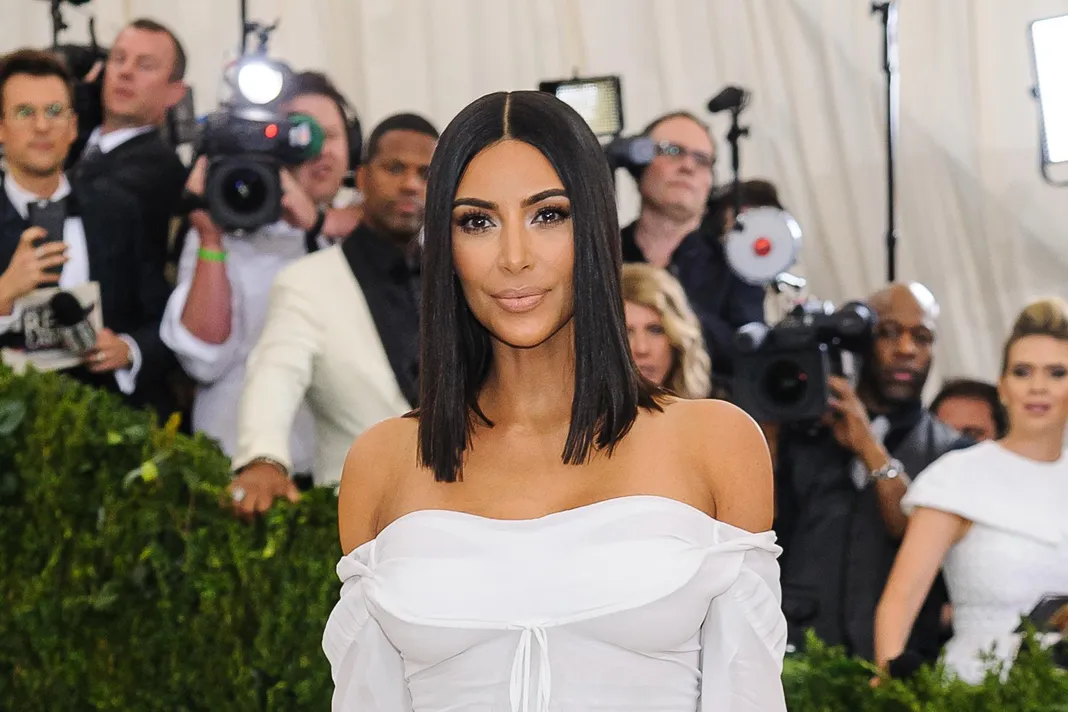 wenn_kimkardashian_051117_1800x1200