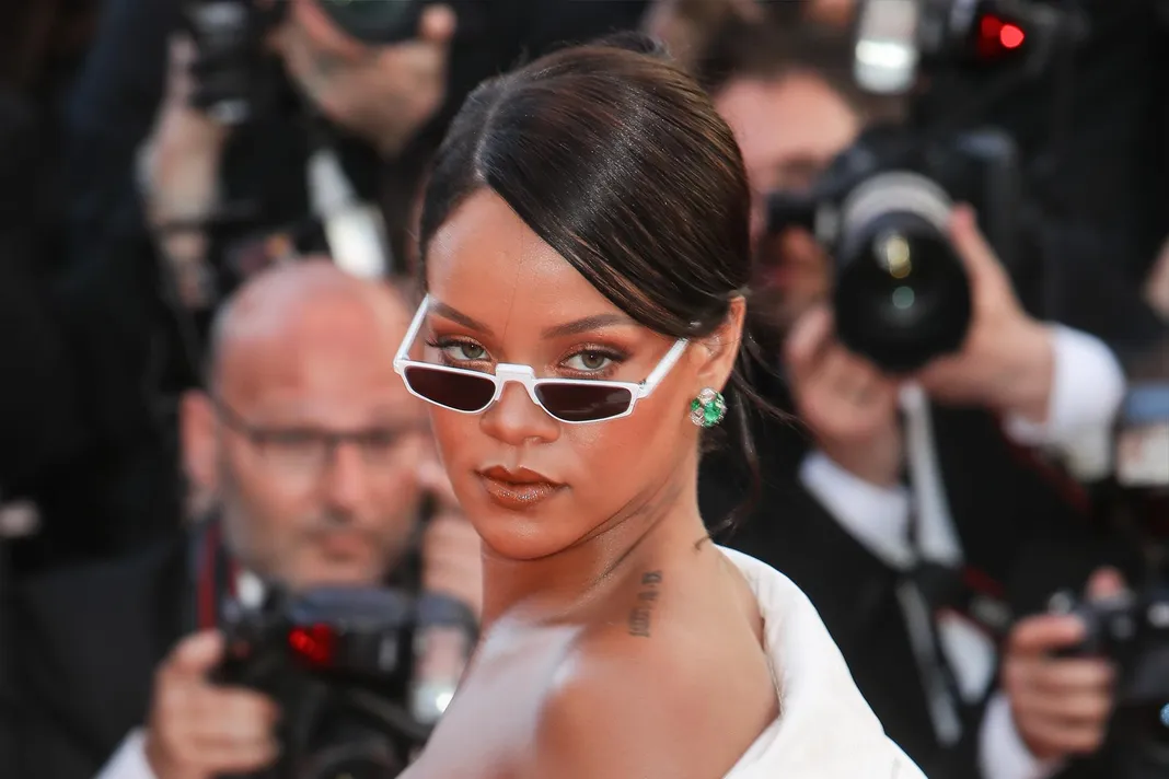 WENN_Rihanna_062817_1800x1200