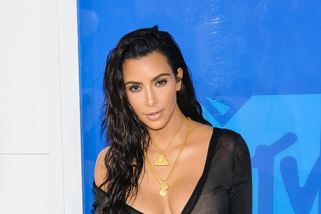 WENN_KimKardashian_081817_1800x1200