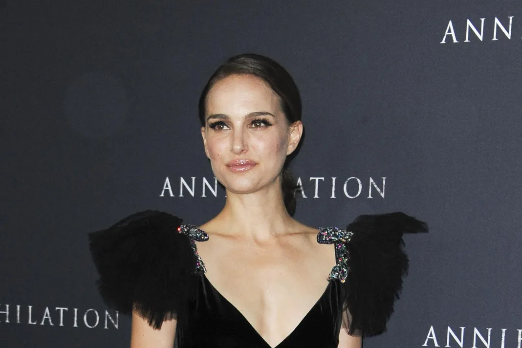 Natalie Portman in tears as she accepts online hot sauce interview