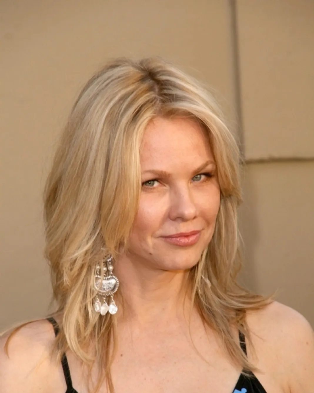 Andrea Roth