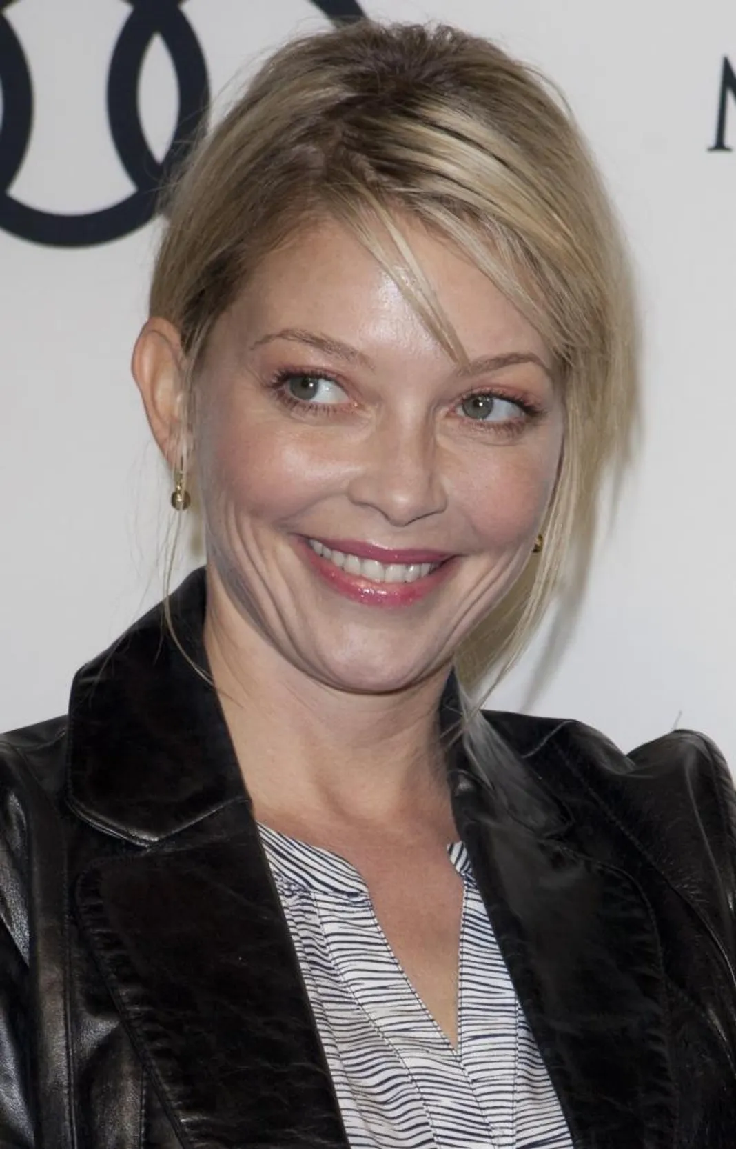 Amanda Detmer | Biography and Filmography | 1971