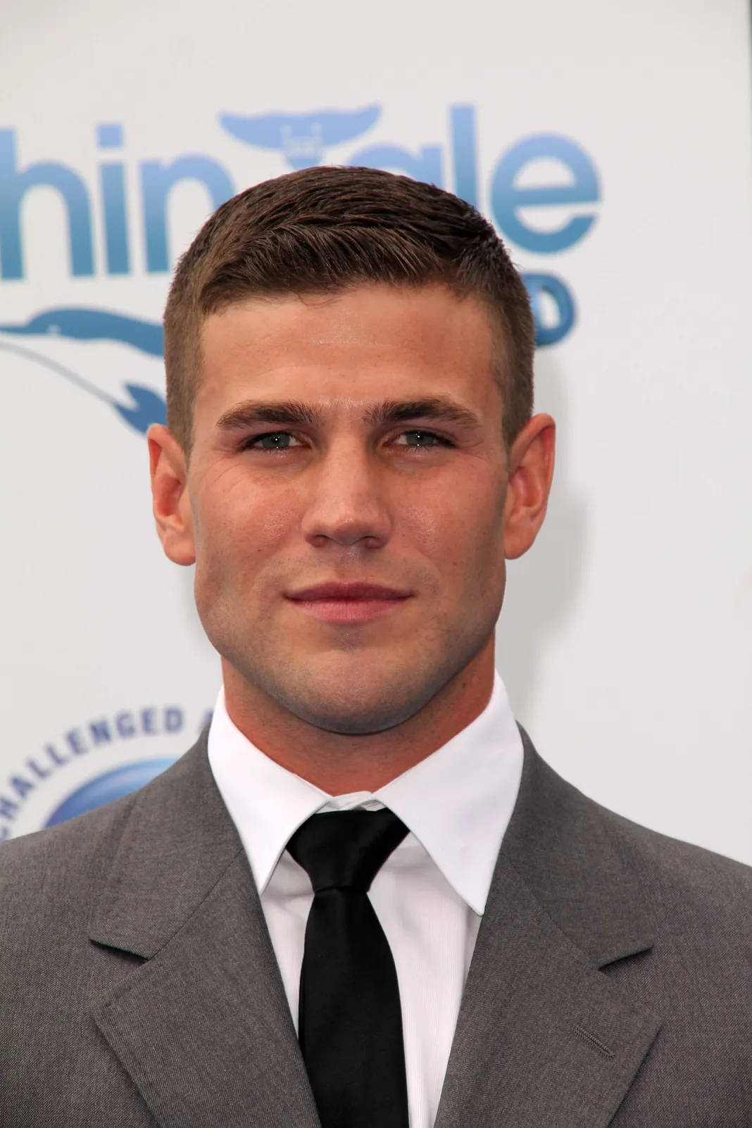 Austin Stowell