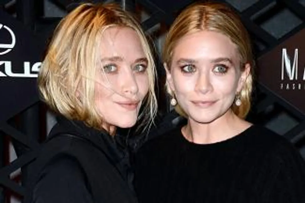 19 Female Celebrities Who Are 5’1 and Shorter!