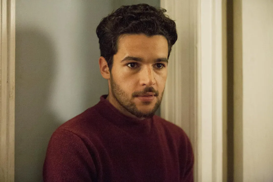 Christopher Abbott earned a million dollar salary, leaving the net worth at 1 million in 2017