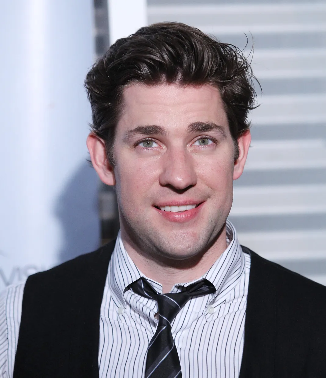 john krasinski mug camera on arrested development john krasinski mug camera on arrested development