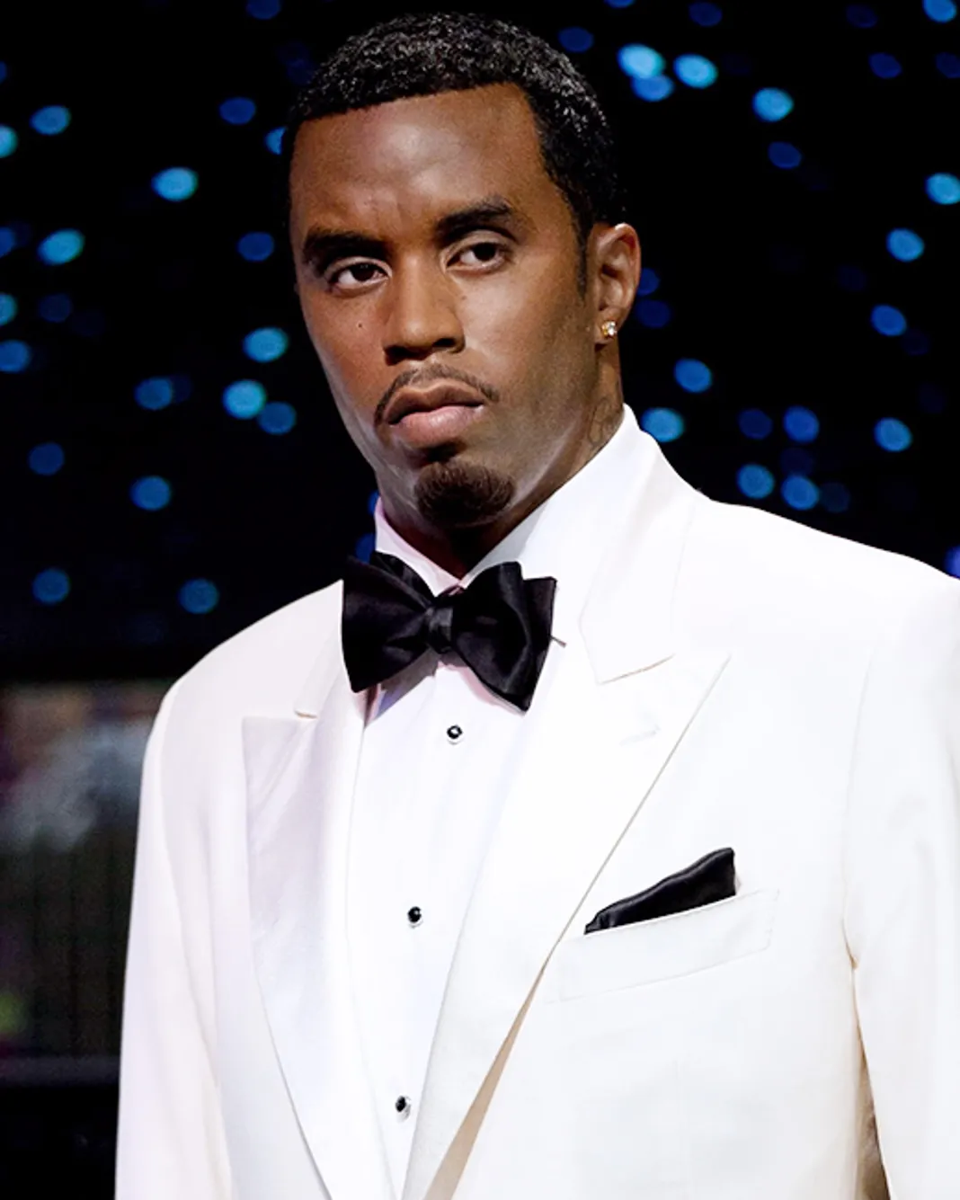 20 Celebrity Wax Figures So Realistic They Will Make Your Jaw Drop