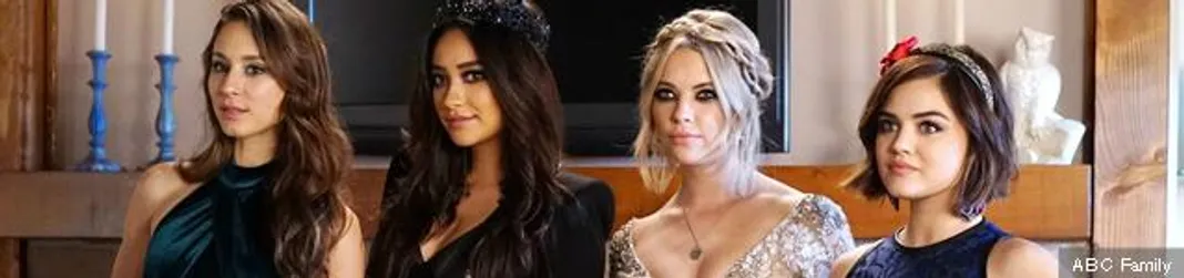 Pretty Little Liars, Troian Bellisario, Ashley Benson, Shay Mitchell, Lucy Hale