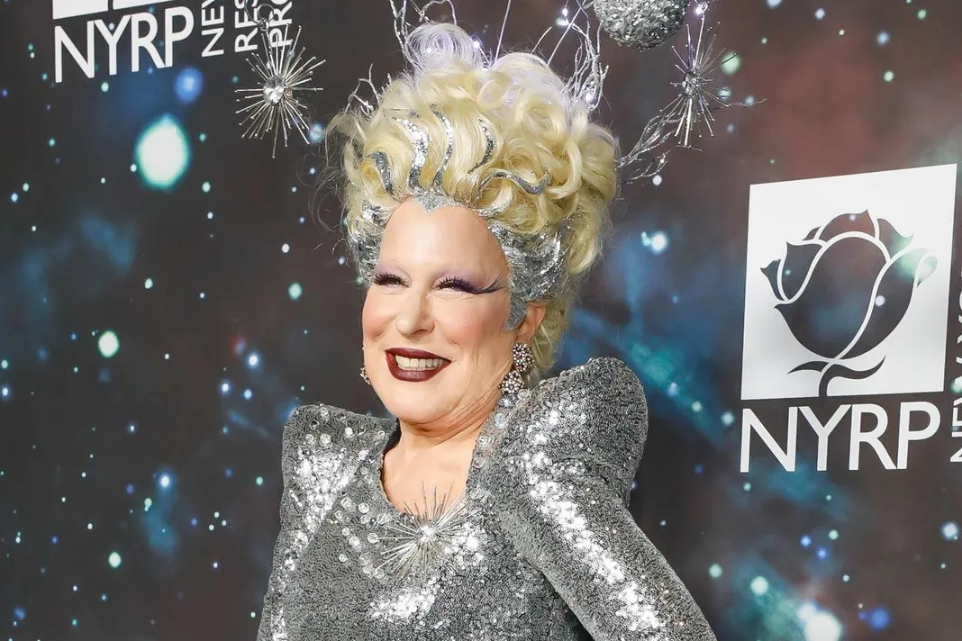 Bette Midler goes behind the scenes as Sanderson sisters